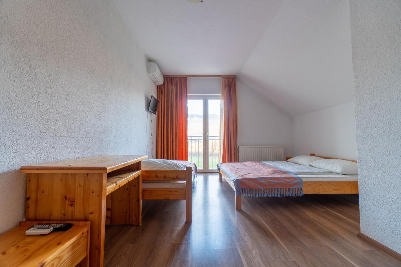 Hotel & Restaurant Babic Vranovaca Εξωτερικό φωτογραφία